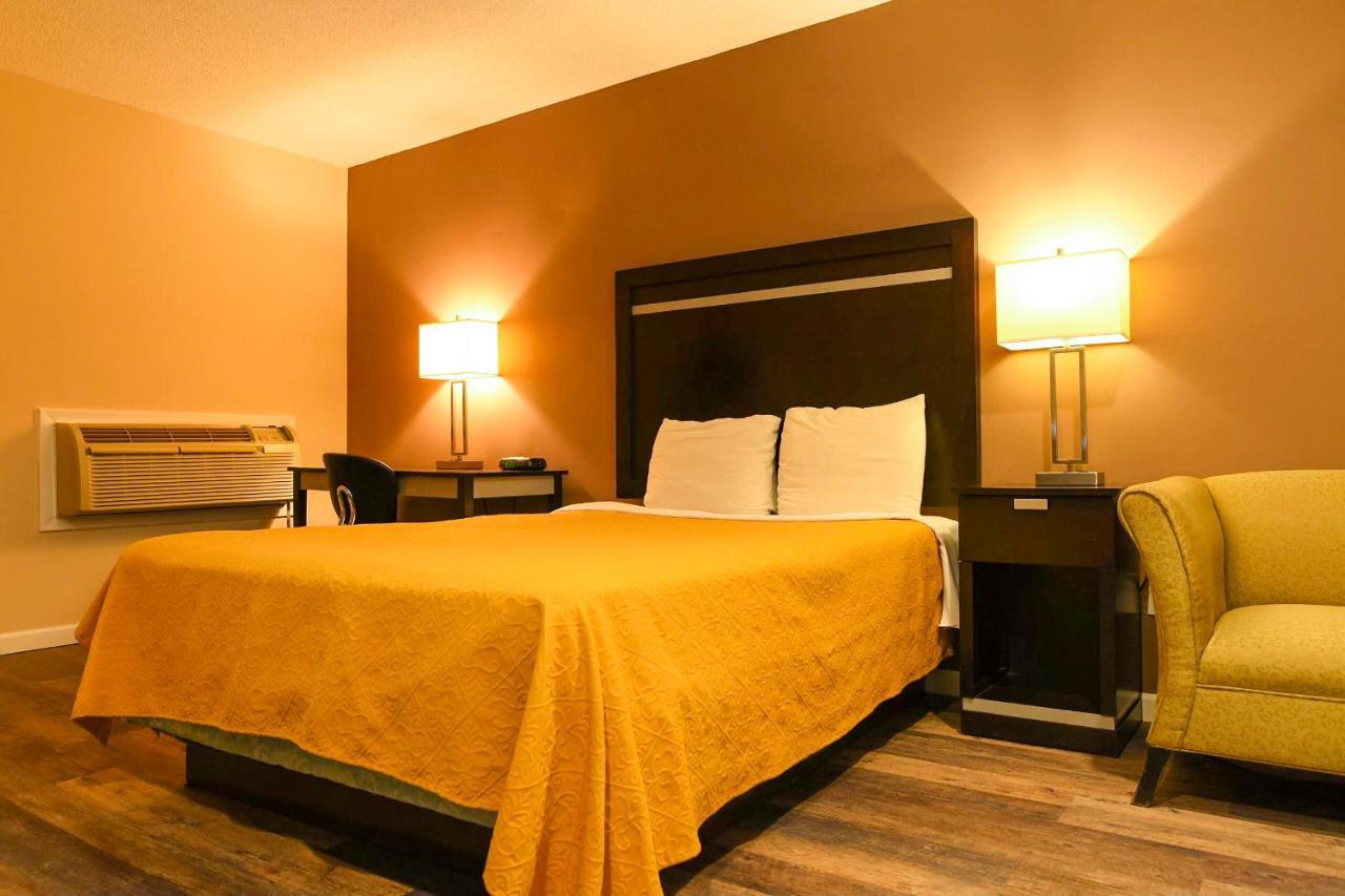 Motel Capital And 2*